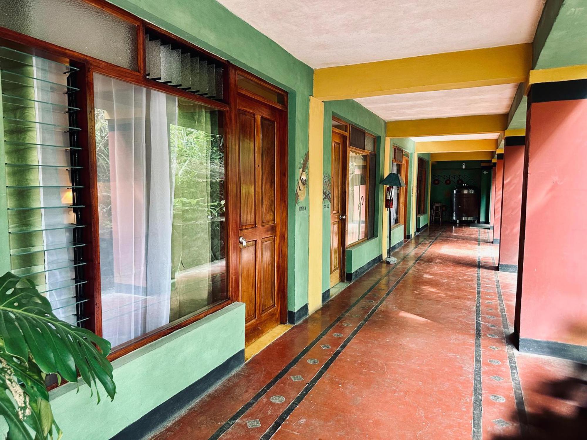 Lake Arenal Brewery & Hotel Tilarán Buitenkant foto