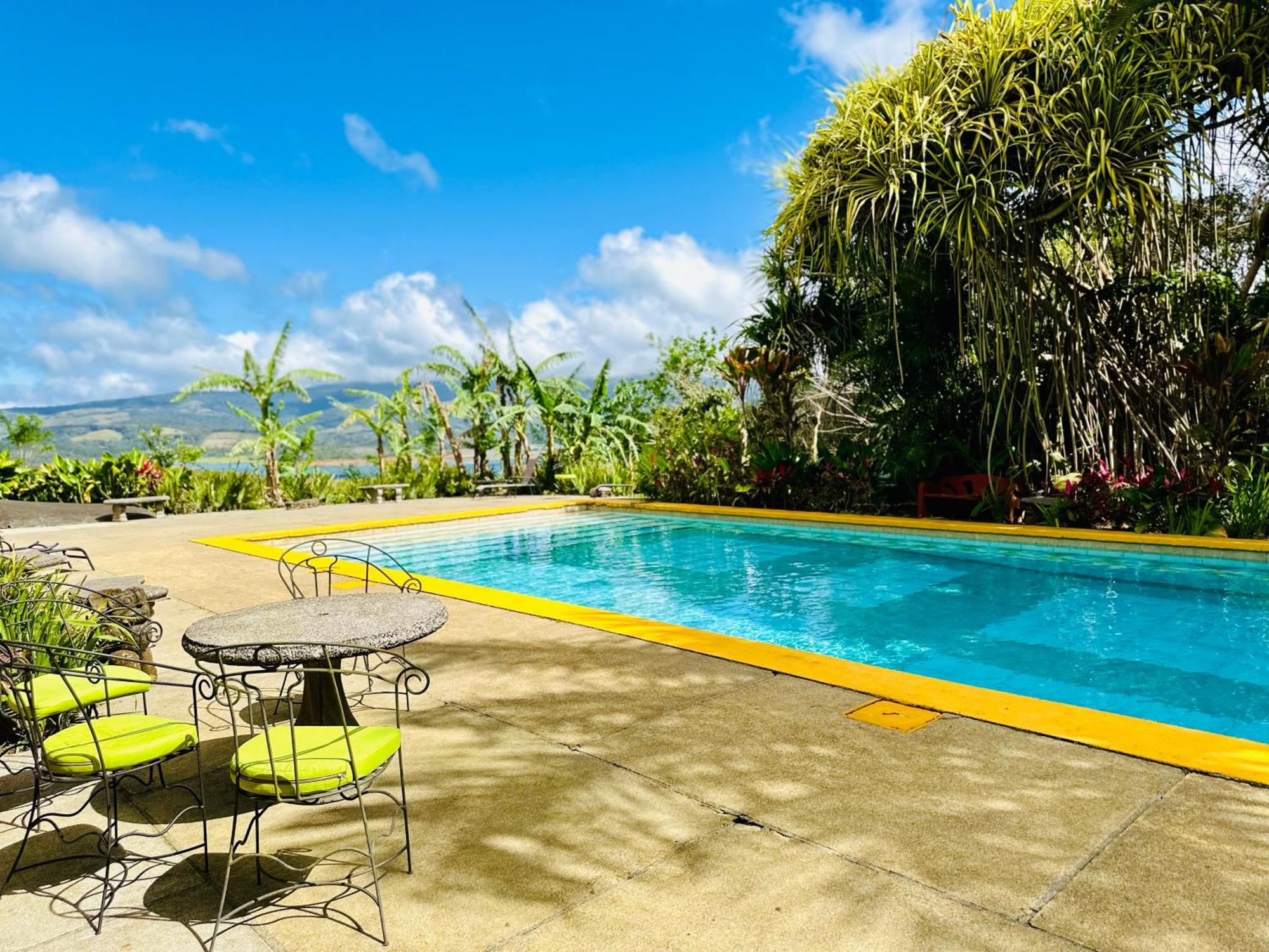 Lake Arenal Brewery & Hotel Tilarán Buitenkant foto