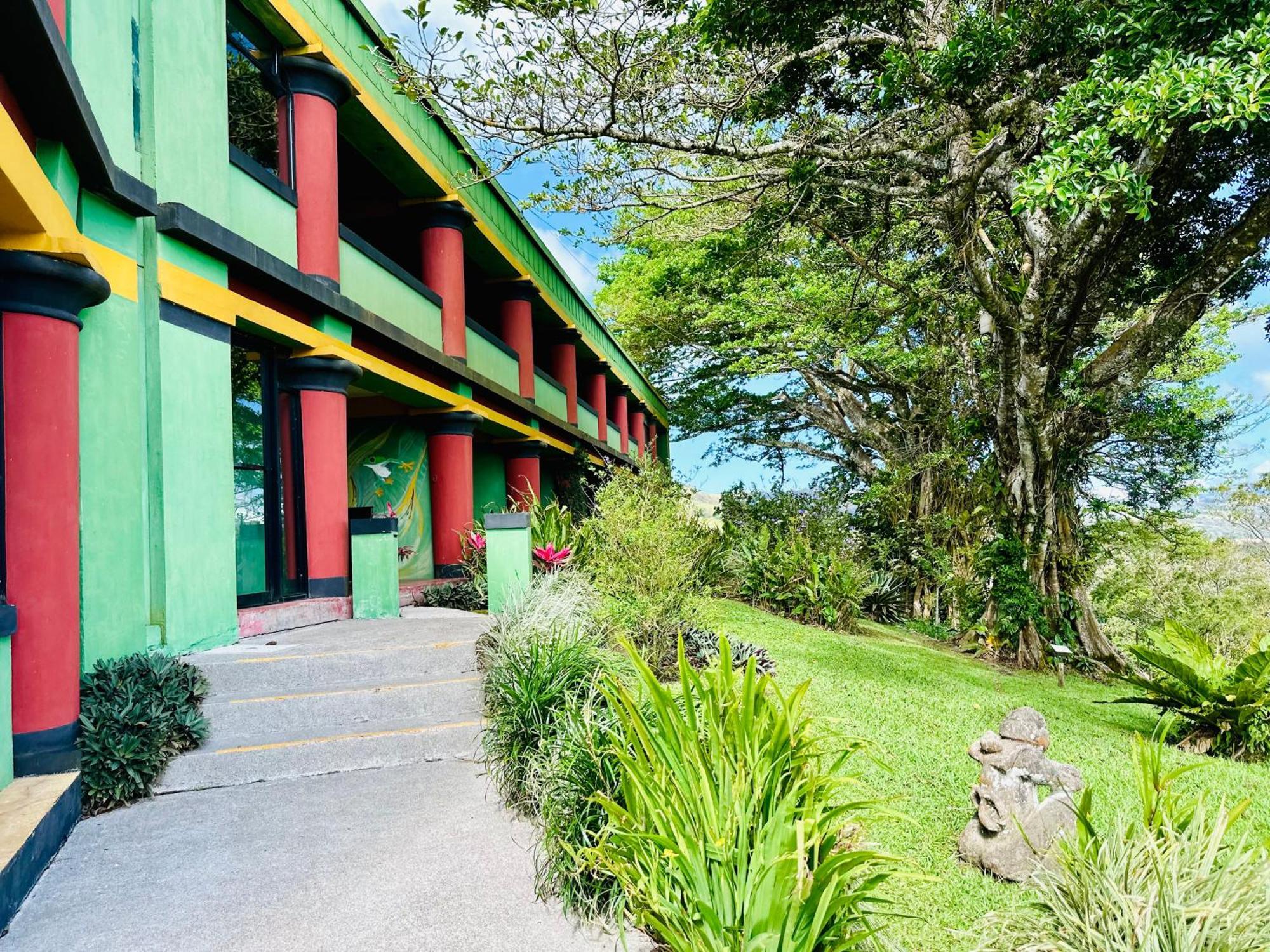 Lake Arenal Brewery & Hotel Tilarán Buitenkant foto